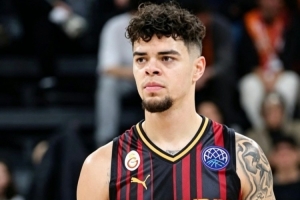 媒体人：NBL苏科雄狮签下了上赛季希腊联赛得分王罗布&middot;格雷